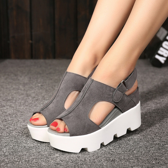 Женские босоножки оптом